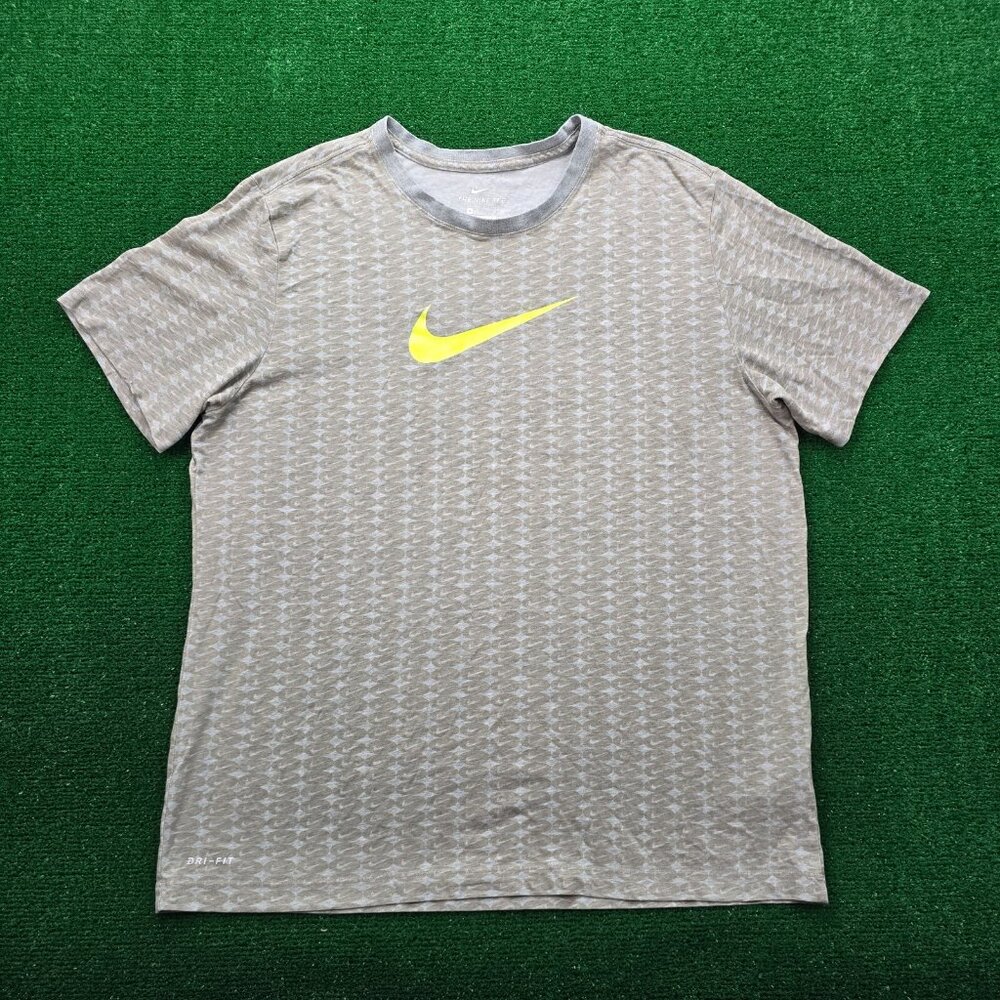 Nike Tshirt Mens XL Gray Short Sleeve Dri Fit All Over Print Swoosh Outdoor